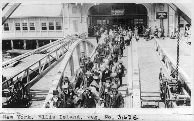 Immigrants at Ellis Island, New York in 1909